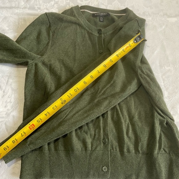 Banana Republic Long Sleeves Cardigan Sweater Army Green  Size Large Petite - Picture 8 of 9